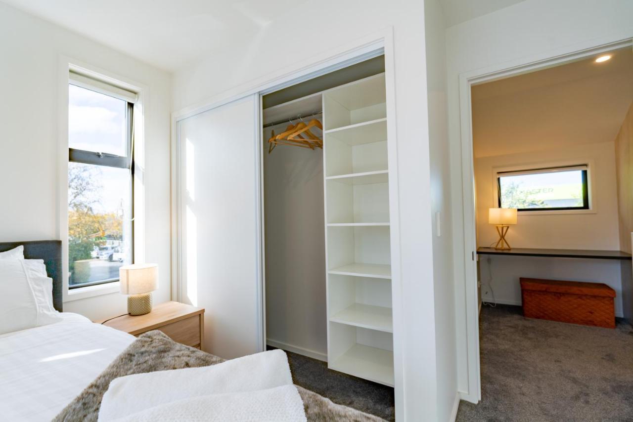 شقة King Bed On Hagley Park Corner In The Cbd كريستتشيرش المظهر الخارجي الصورة